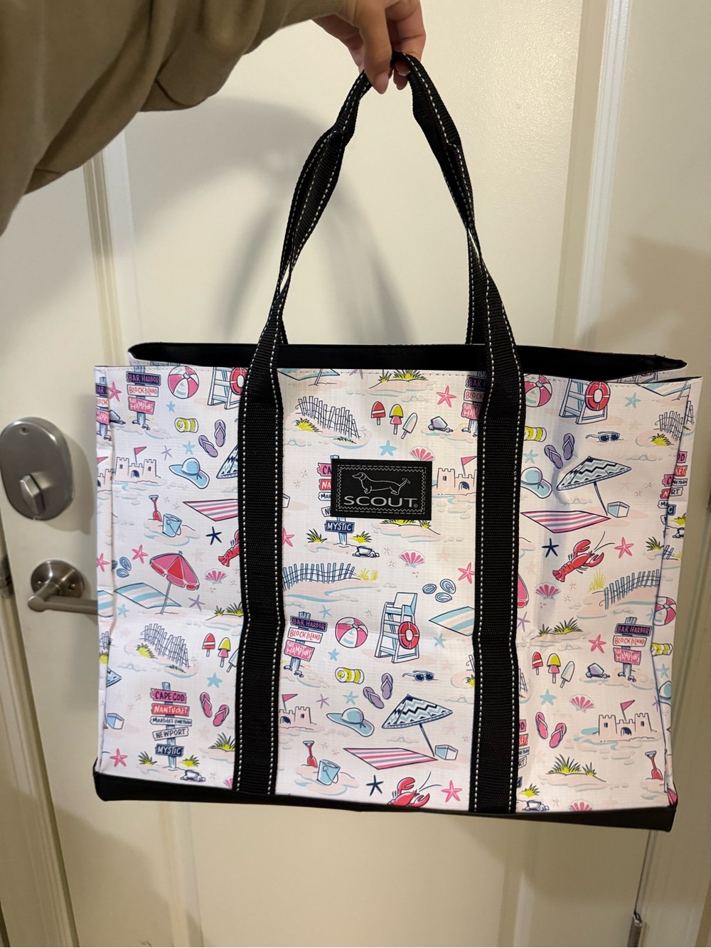 Scout White Beach-Print Tote with Black Handles